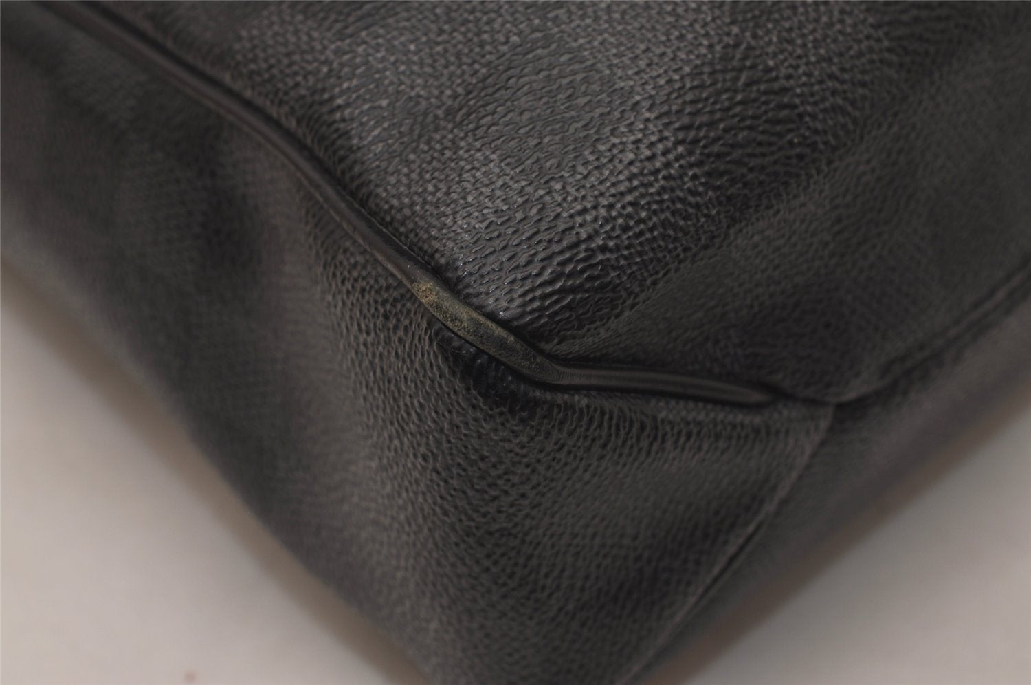 Authentic Louis Vuitton Damier Graphite District MM N41272 Shoulder Bag 8342J