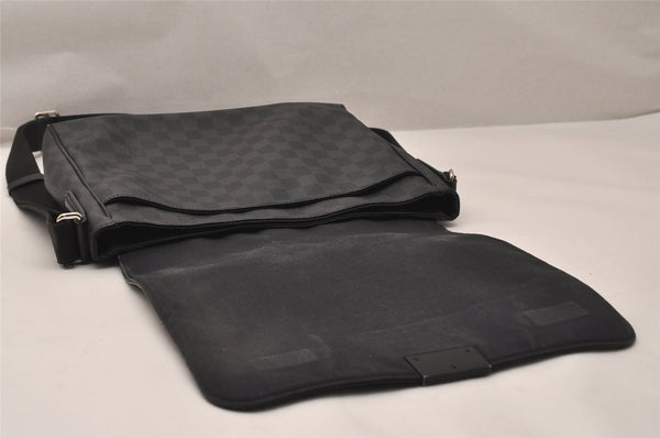 Authentic Louis Vuitton Damier Graphite District MM N41272 Shoulder Bag 8342J