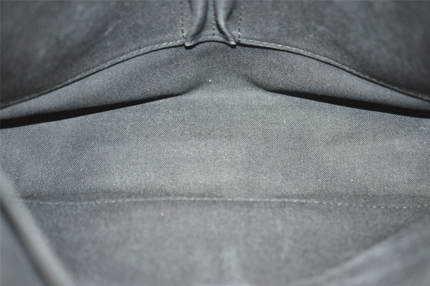 Authentic Louis Vuitton Damier Graphite District MM N41272 Shoulder Bag 8342J