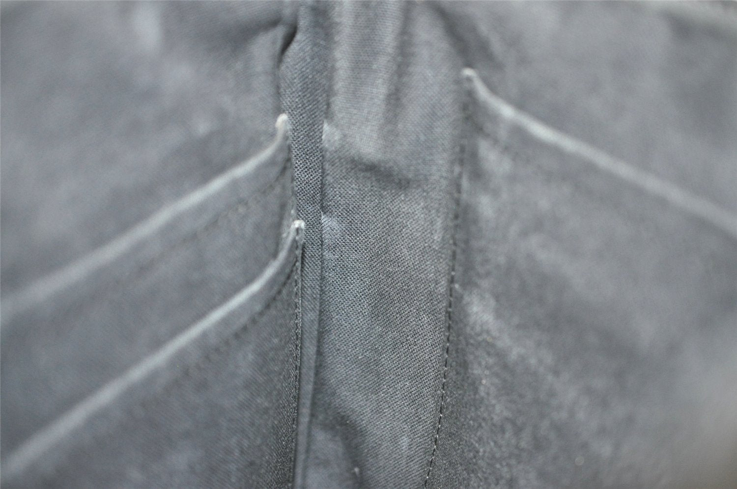 Authentic Louis Vuitton Damier Graphite District MM N41272 Shoulder Bag 8342J