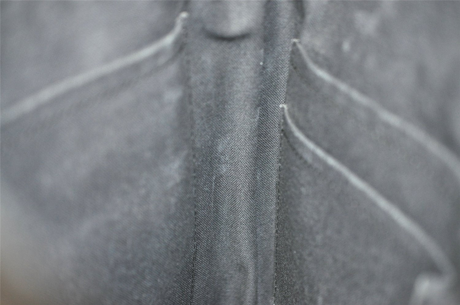 Authentic Louis Vuitton Damier Graphite District MM N41272 Shoulder Bag 8342J