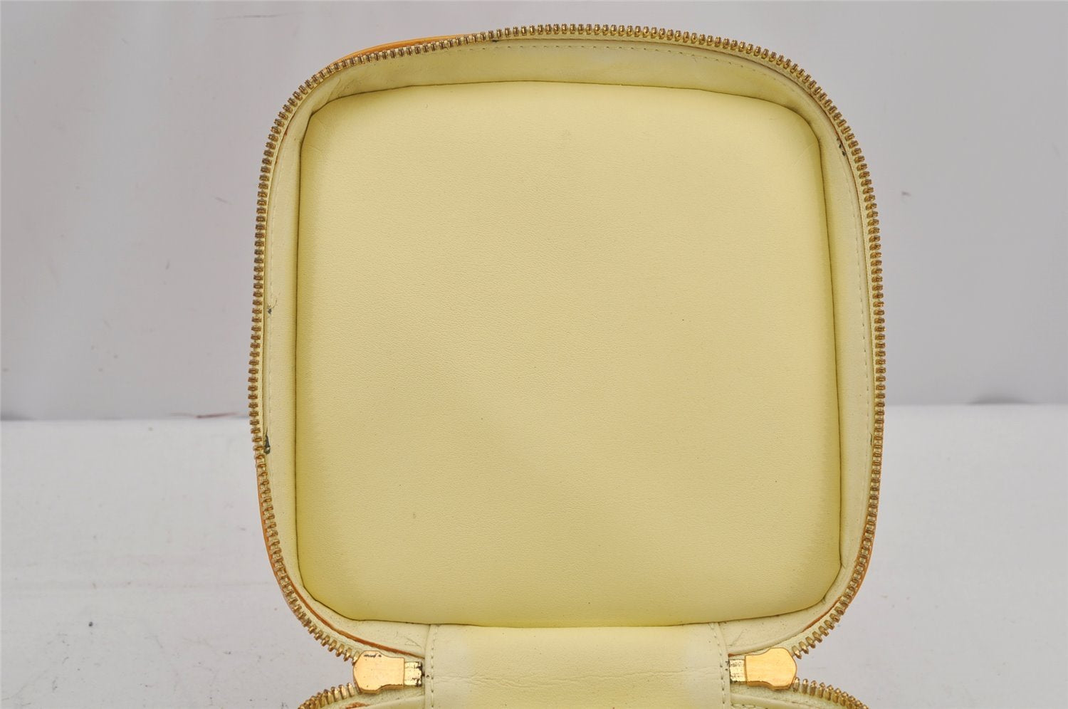 Auth Louis Vuitton Vernis Wooster Shoulder Cross Body Bag Yellow M91075 LV 8343J
