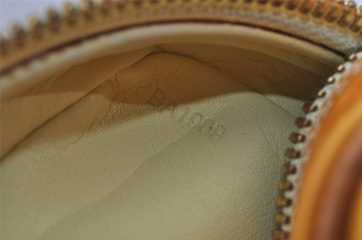 Auth Louis Vuitton Vernis Wooster Shoulder Cross Body Bag Yellow M91075 LV 8343J