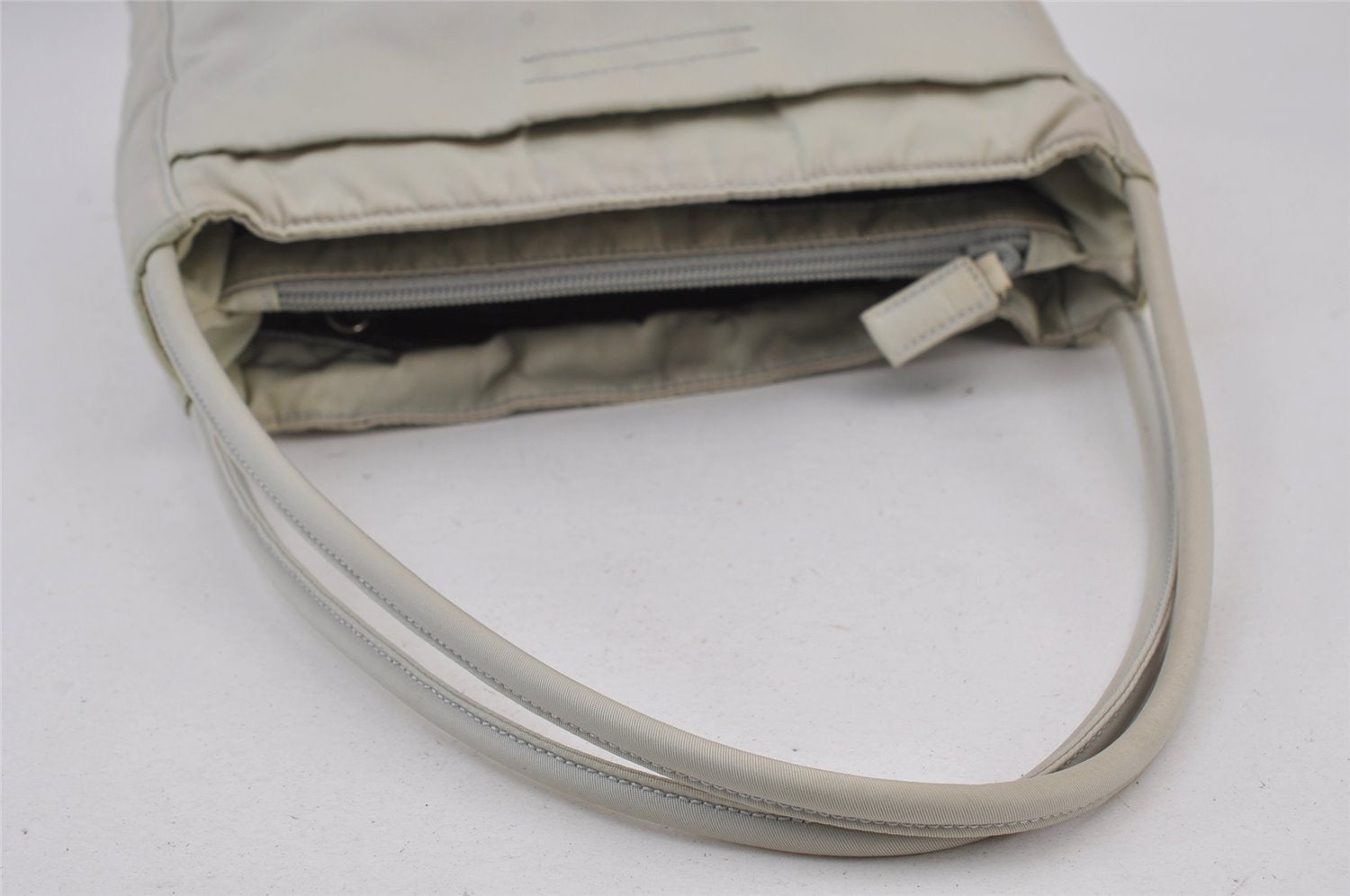 Authentic PRADA Vintage Nylon Tessuto Shoulder Hand Bag Purse White 8347J