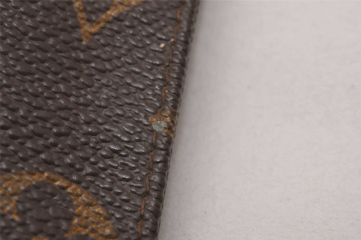 Authentic Louis Vuitton Monogram Pochette Secret M45484 Shoulder Bag Junk 8353I