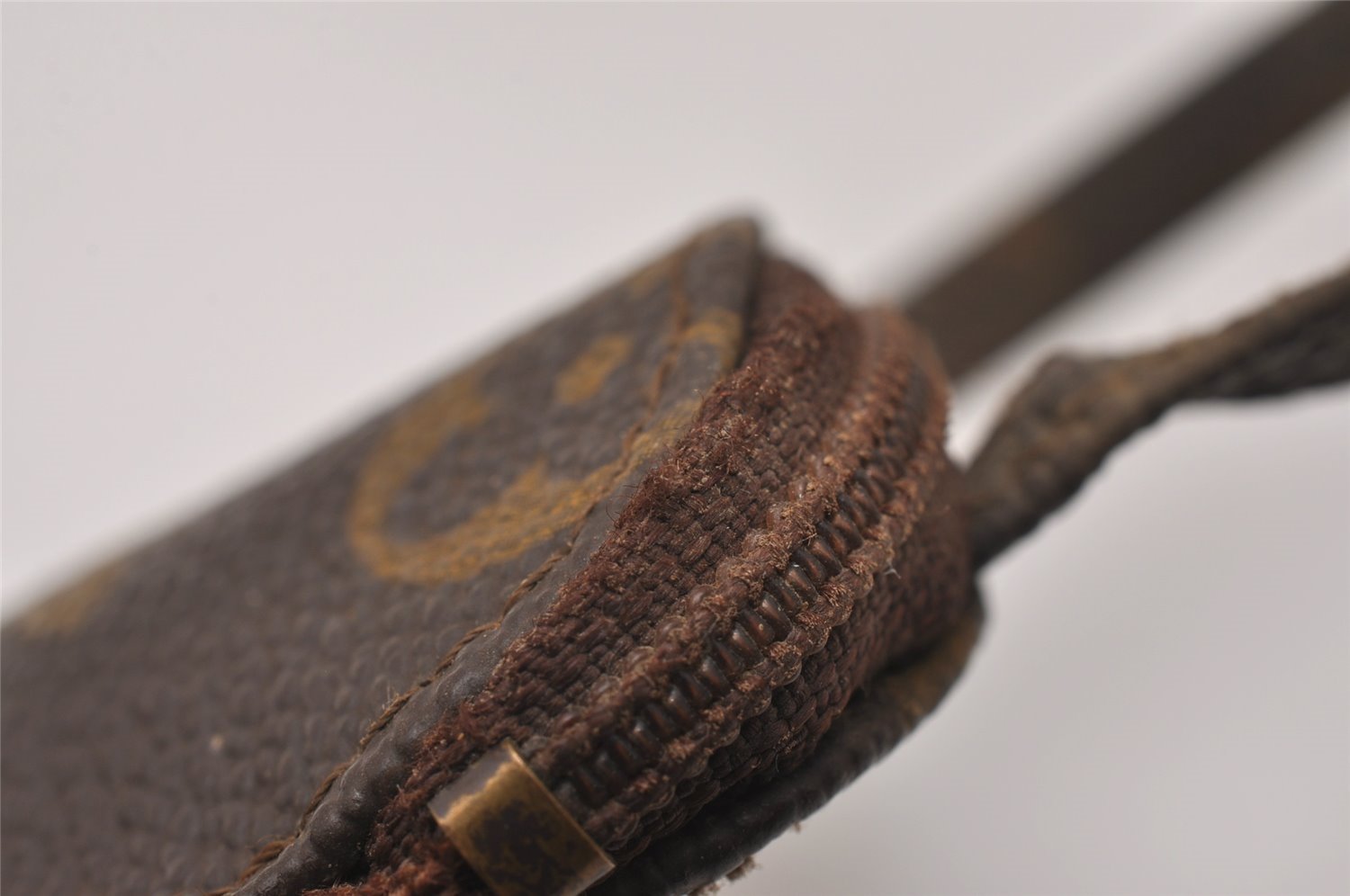 Authentic Louis Vuitton Monogram Pochette Secret M45484 Shoulder Bag Junk 8353I