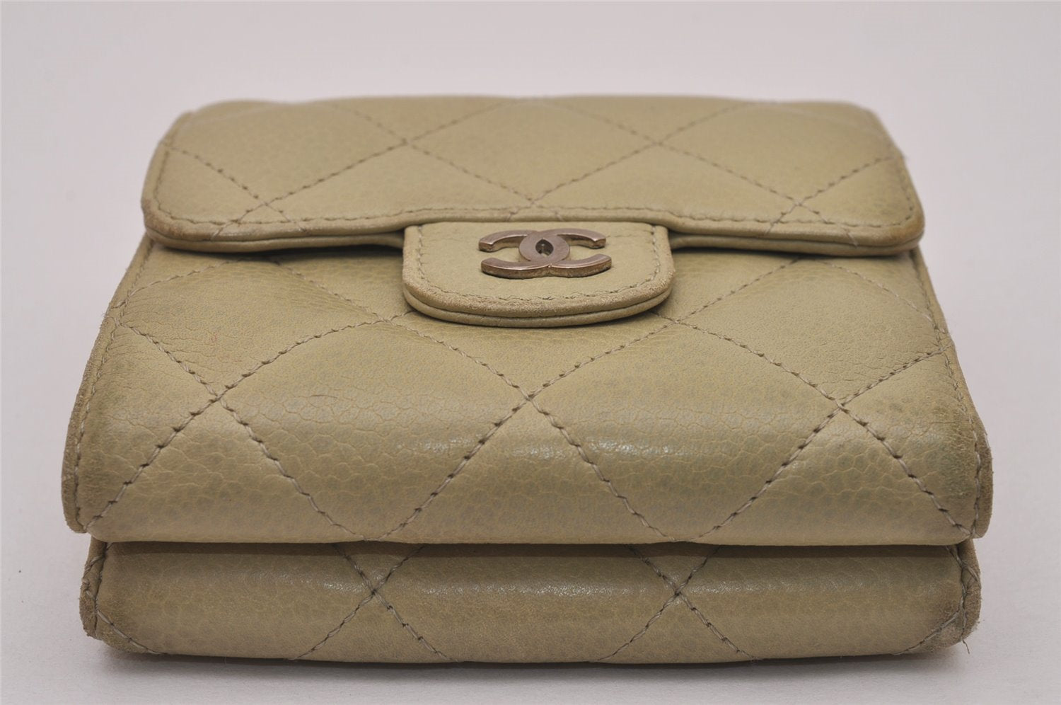 Authentic CHANEL Caviar Skin CC Logo Trifold Wallet Purse Light Green 8358I