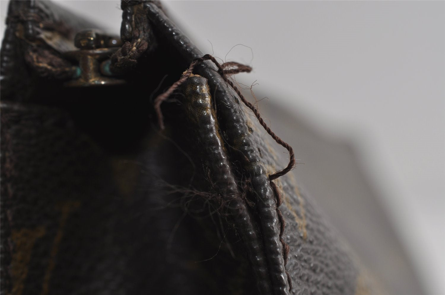 Authentic Louis Vuitton Monogram Poche Toilette 26 M47542 Cosmetics Pouch 8365I