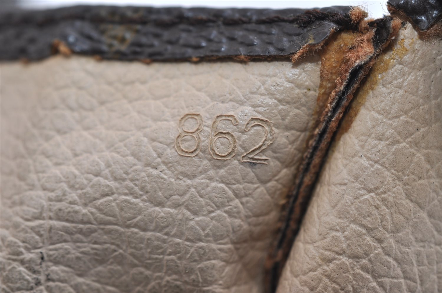 Authentic Louis Vuitton Monogram Poche Toilette 26 M47542 Cosmetics Pouch 8365I