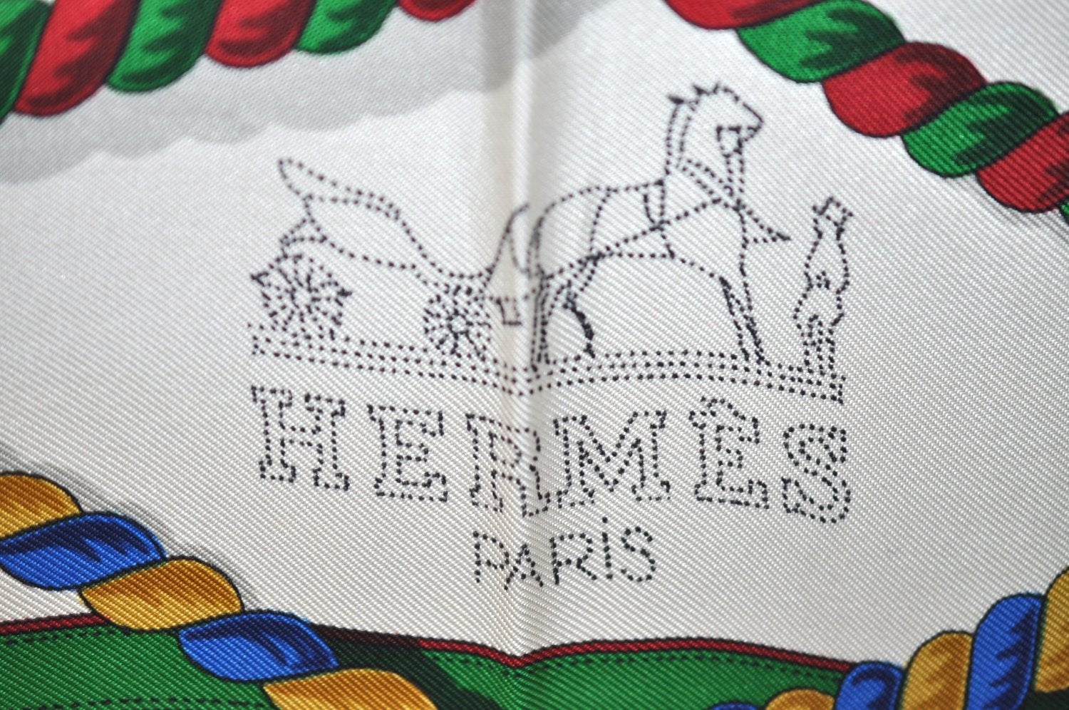 Authentic HERMES Carre 90 Scarf 