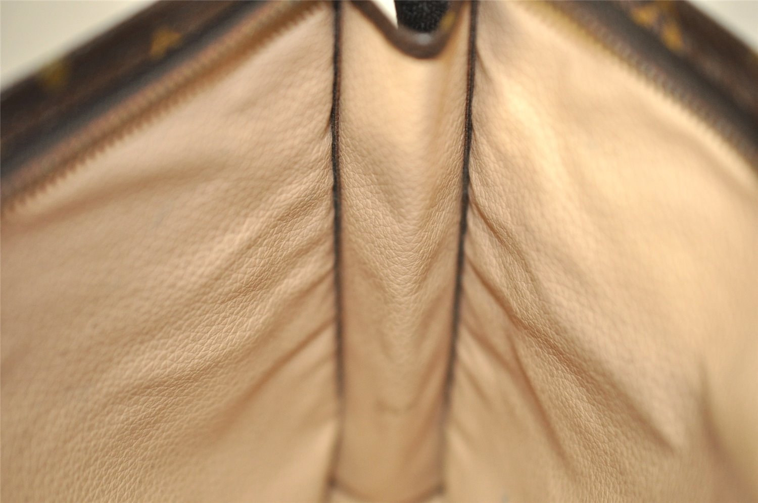 Authentic Louis Vuitton Monogram Poche Toilette 26 M47542 Cosmetics Pouch 8366I