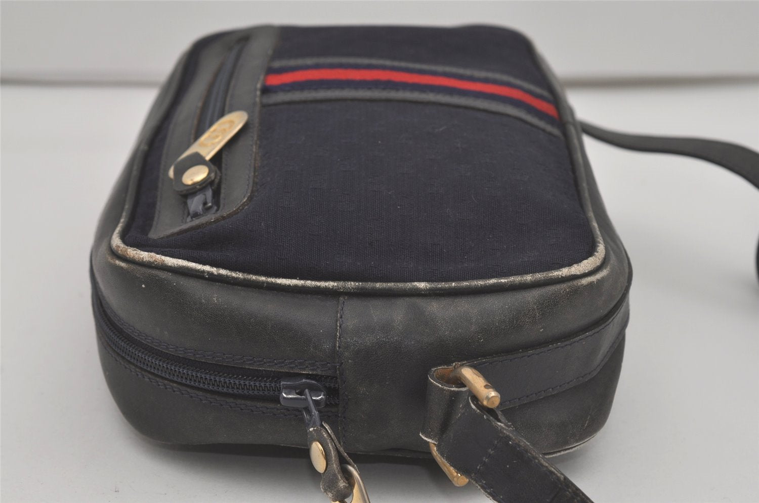 Authentic GUCCI Sherry Line Micro GG Canvas Leather Shoulder Bag Navy Blue 8377I