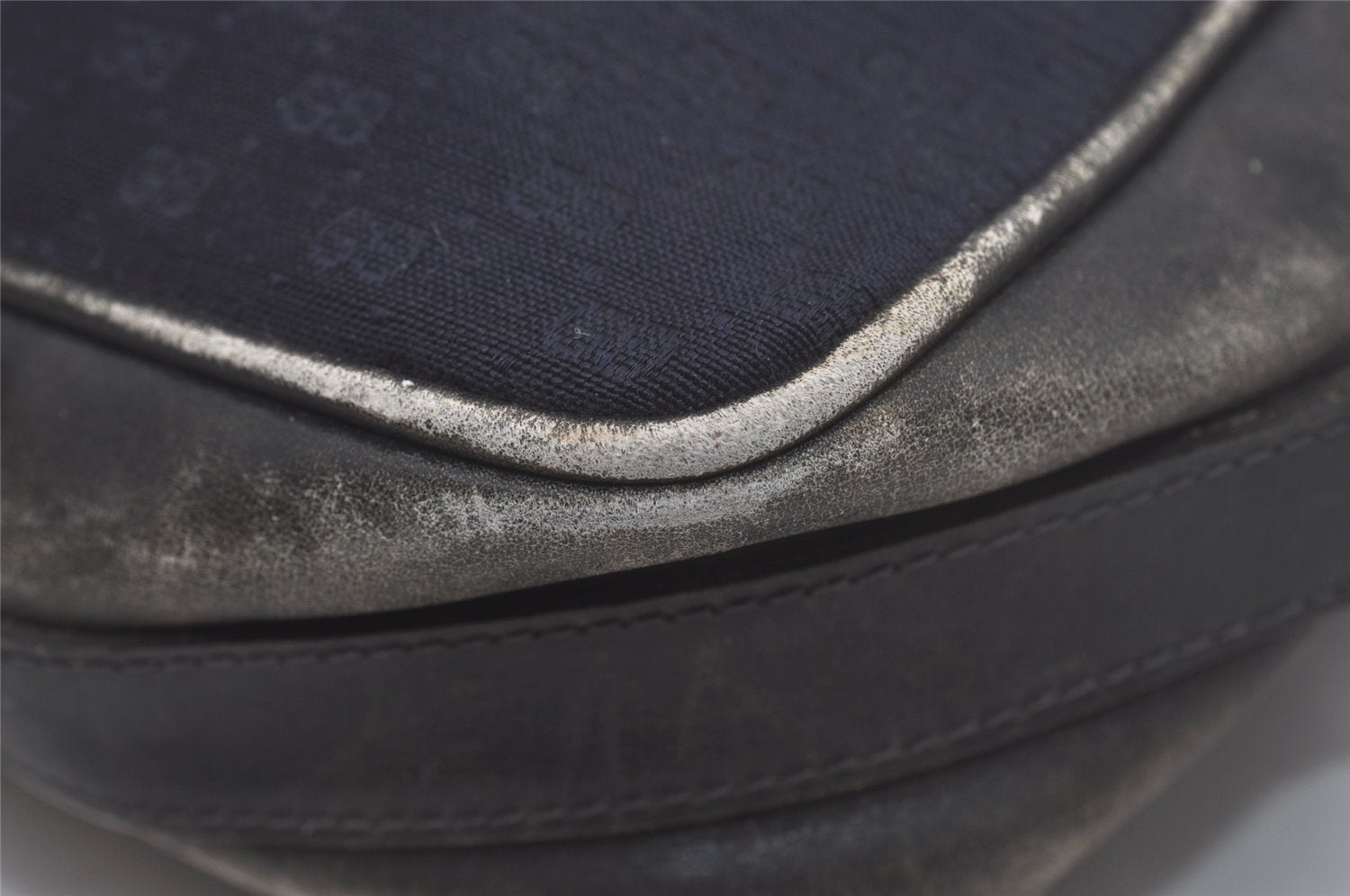 Authentic GUCCI Sherry Line Micro GG Canvas Leather Shoulder Bag Navy Blue 8377I