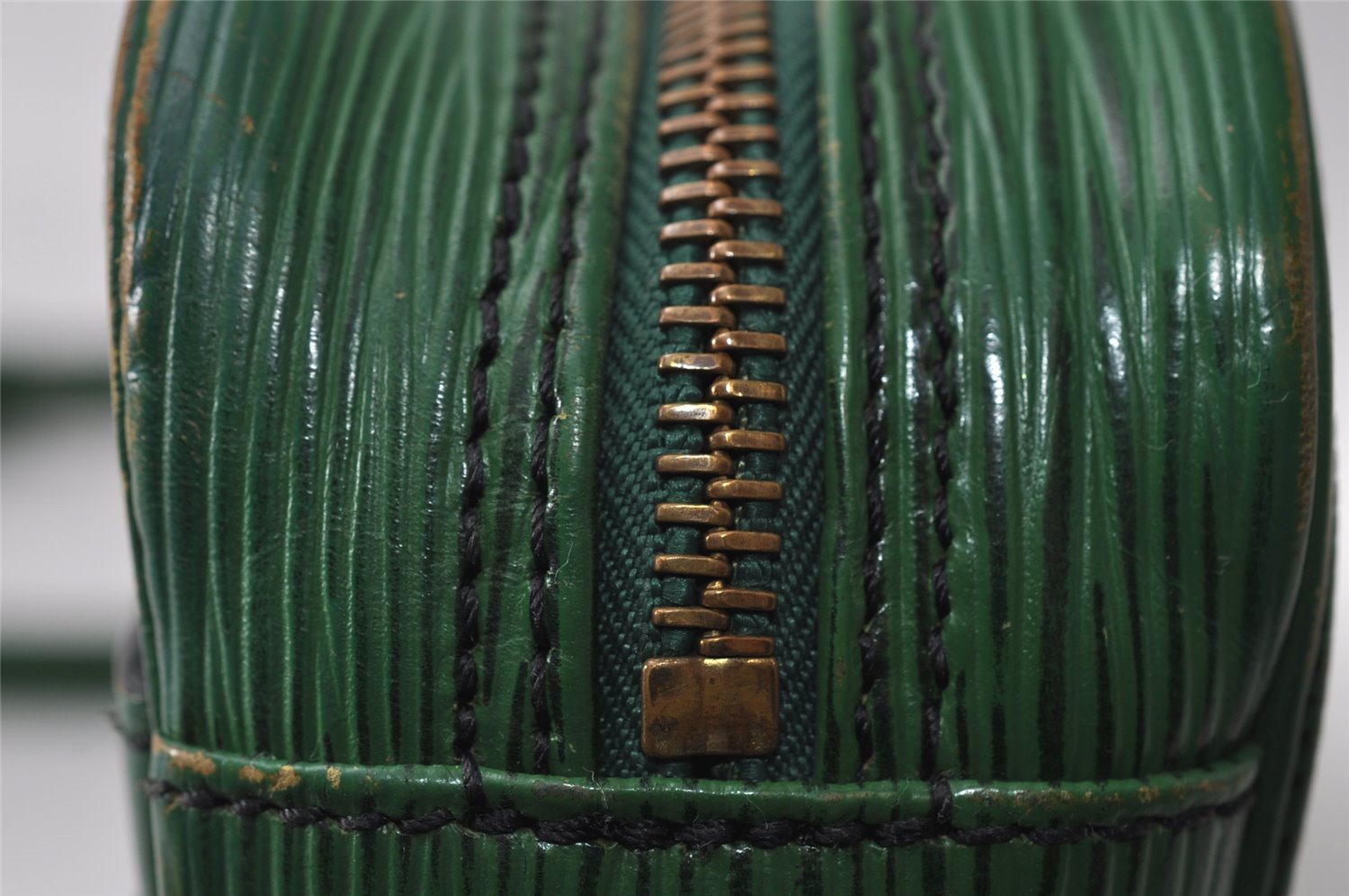 Auth Louis Vuitton Epi Trocadero 24 Shoulder Cross Bag Green M52314 LV 8381I