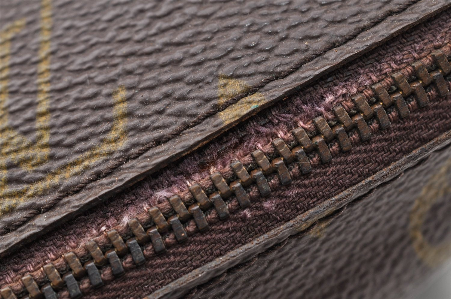 Auth Louis Vuitton Monogram Pochette Pliante Clutch Hand Bag Old Model LV 8386I