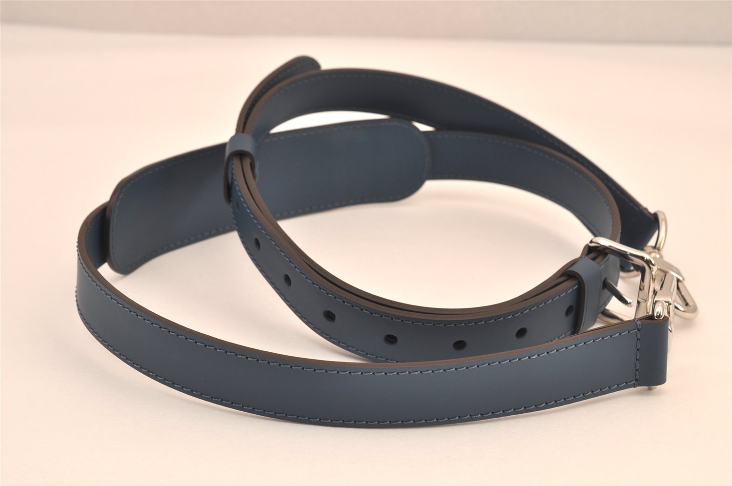 Authentic Louis Vuitton Leather Shoulder Strap Blue 50.2-60