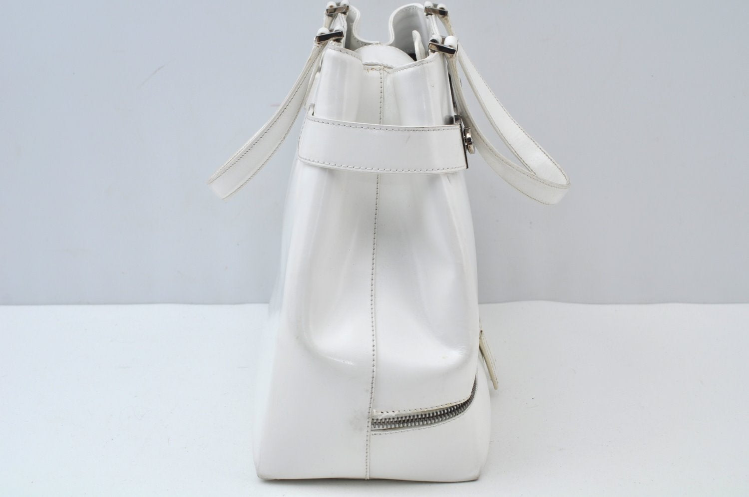 Authentic Salvatore Ferragamo Gancini Leather Hand Tote Bag Purse White 8398I