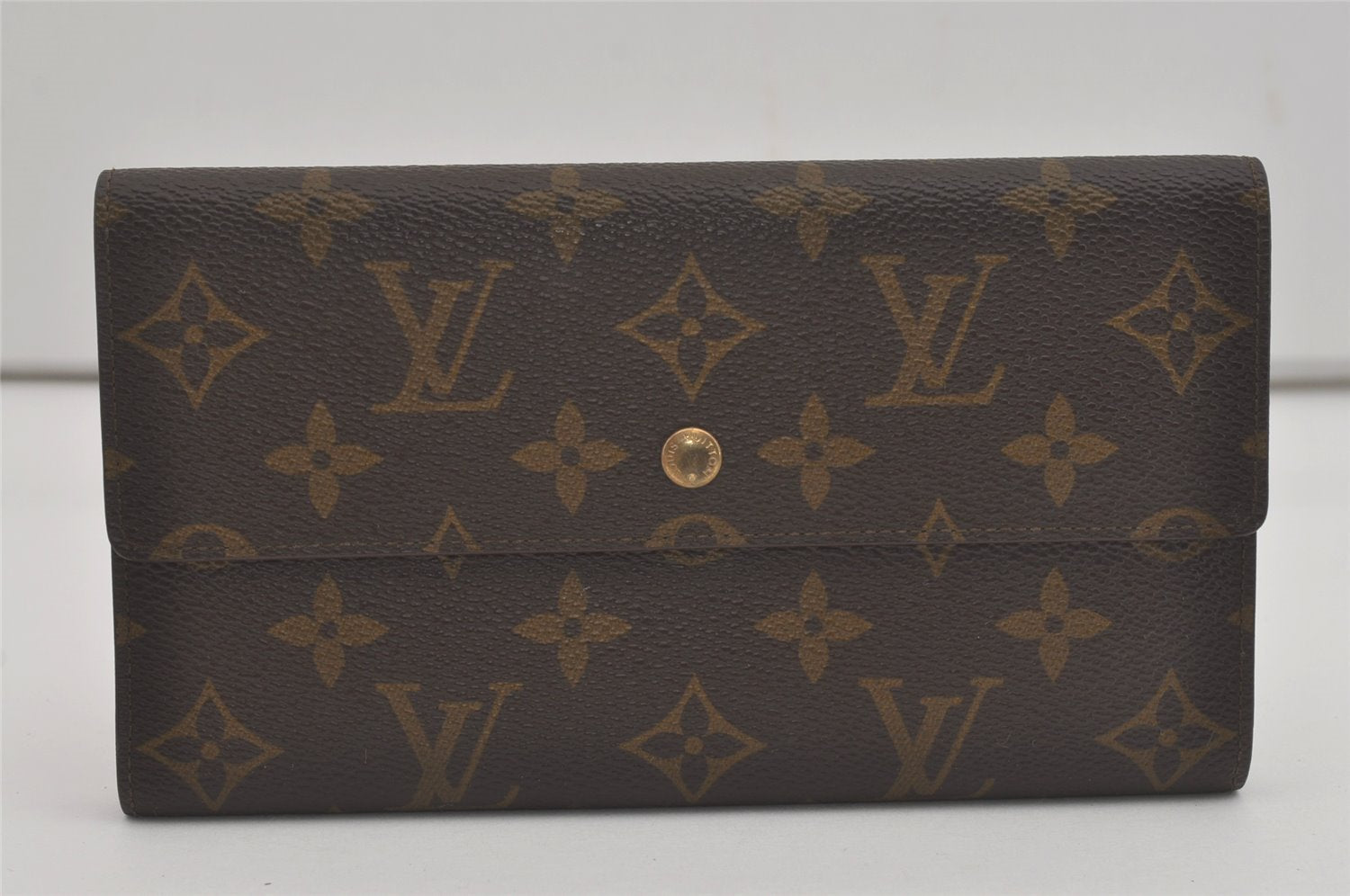 Authentic Louis Vuitton Monogram Porte Tresor International M61215 Wallet 8411I