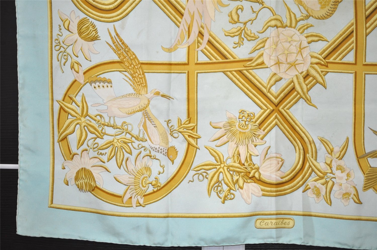 Authentic HERMES Carre 90 Scarf 