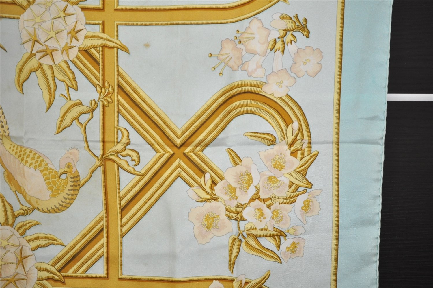 Authentic HERMES Carre 90 Scarf 