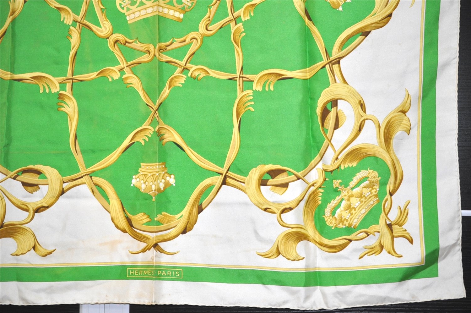 Authentic HERMES Carre 90 Scarf 