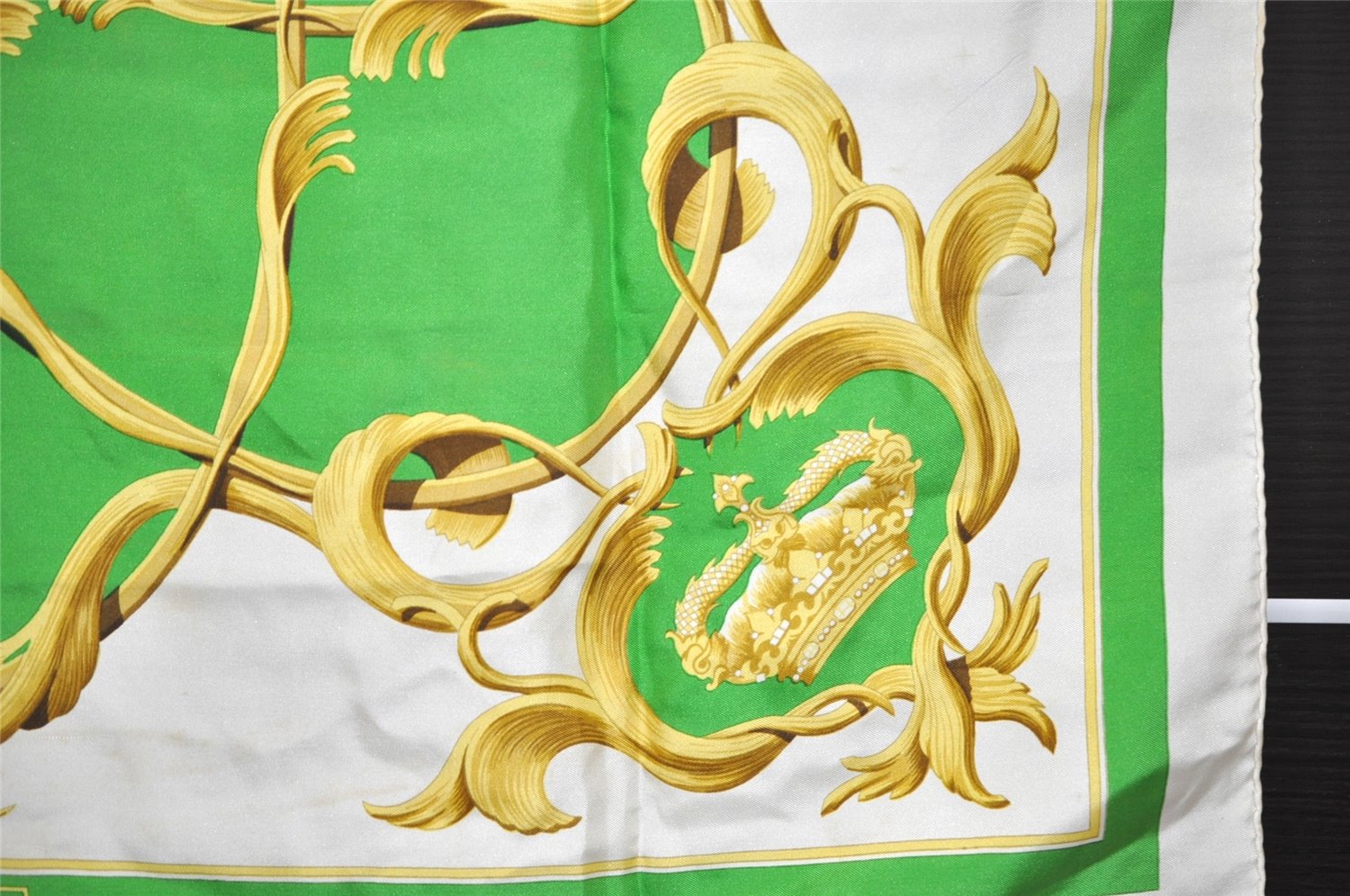 Authentic HERMES Carre 90 Scarf 