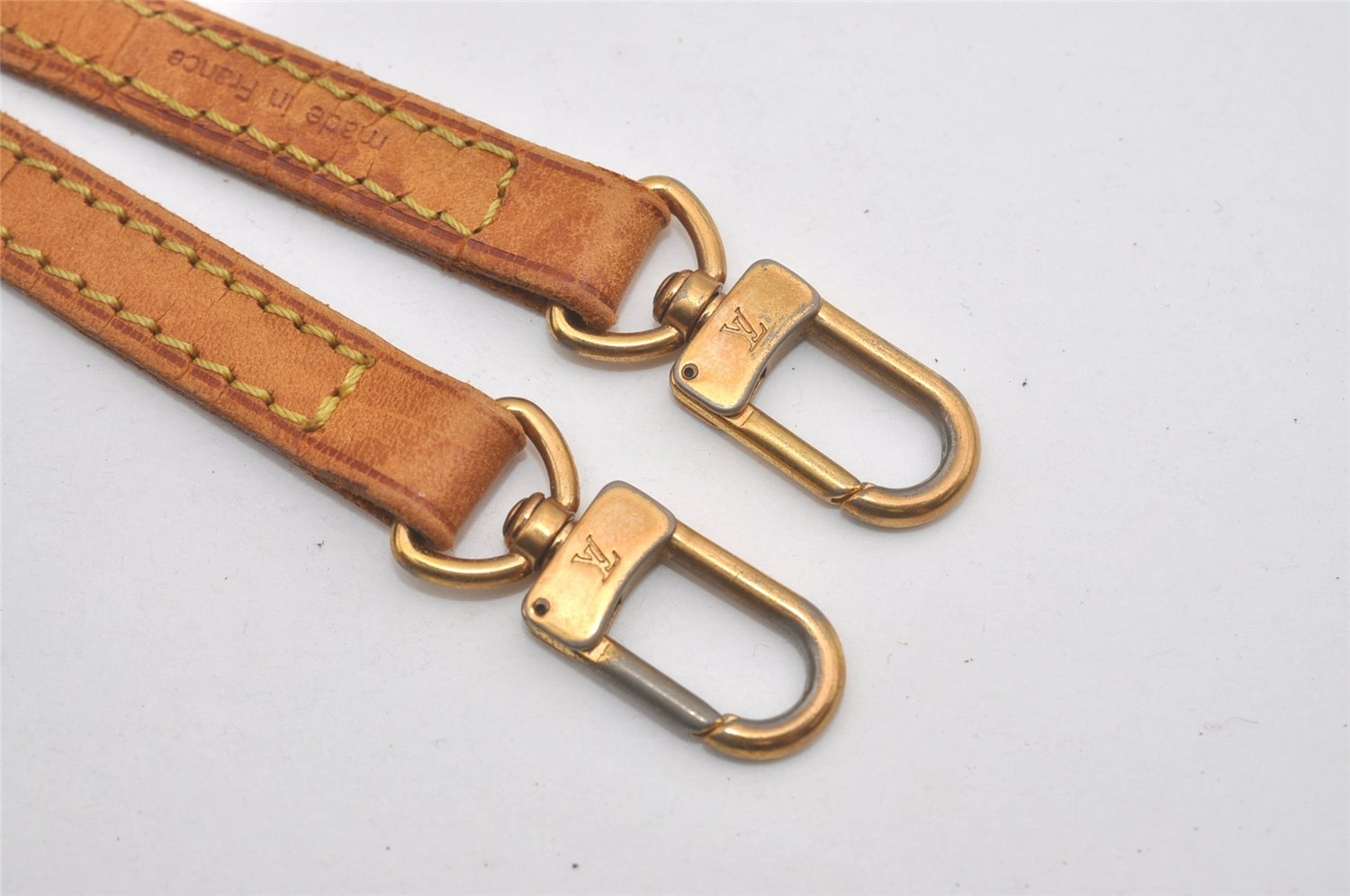 Authentic Louis Vuitton Leather Shoulder Strap Beige 49.8