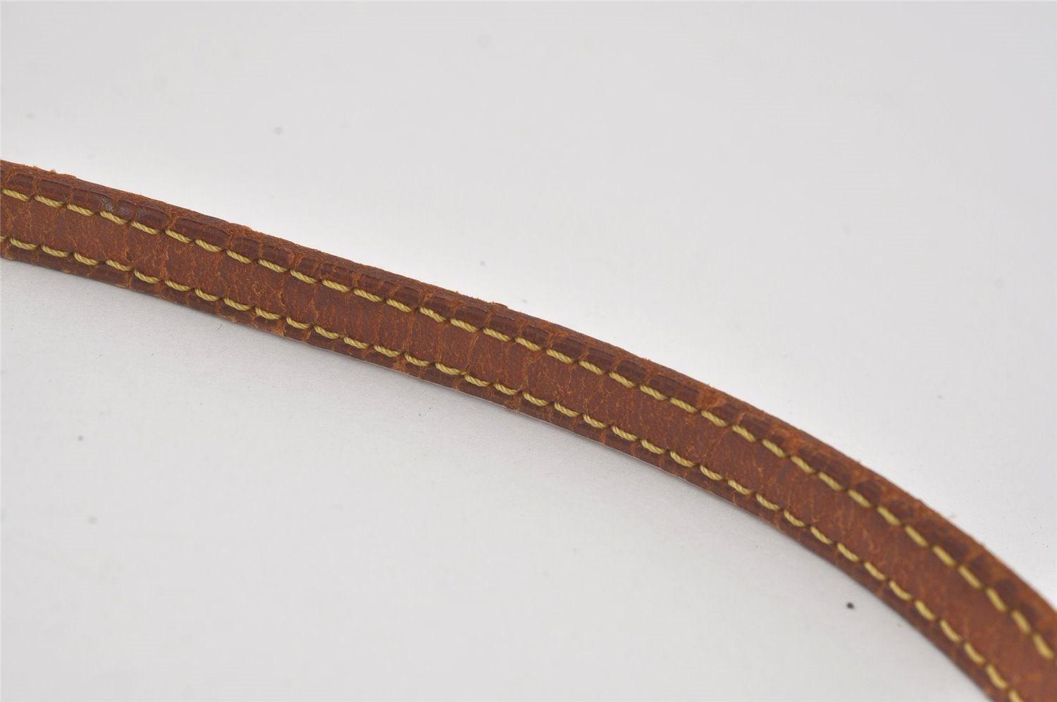 Authentic Louis Vuitton Leather Shoulder Strap Beige 49.8