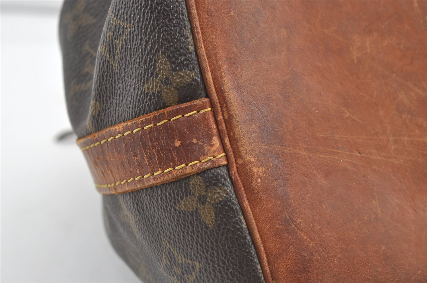 Authentic Louis Vuitton Monogram Petit Noe M42226 Shoulder Drawstring Bag 8413J