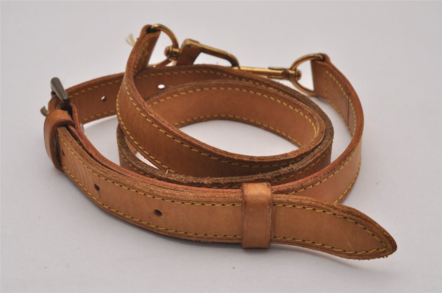 Authentic Louis Vuitton Leather Shoulder Strap Beige 33.9-40.9