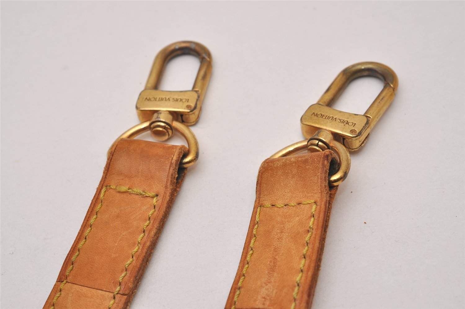 Authentic Louis Vuitton Leather Shoulder Strap Beige 33.9-40.9