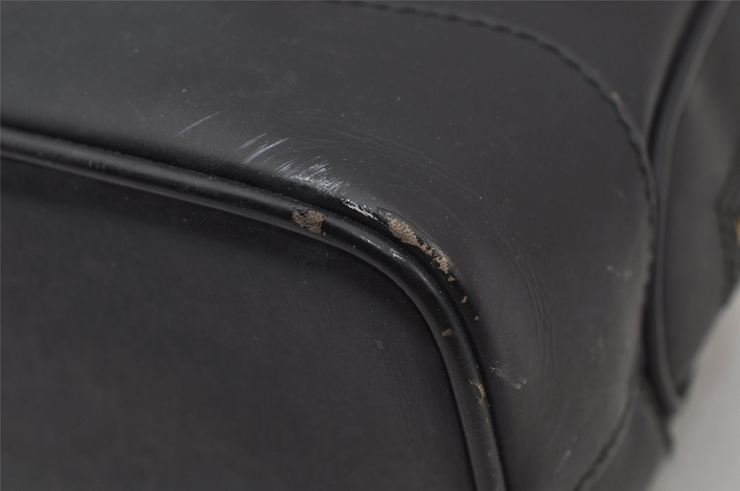 Authentic GUCCI Vintage Bamboo Shoulder Bag Purse Leather Black Junk 8420J
