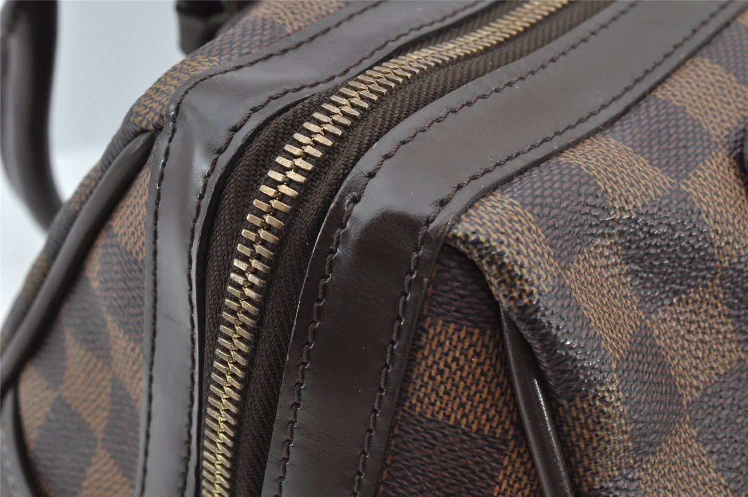 Authentic Louis Vuitton Damier Berkeley Hand Boston Bag Purse N52000 LV 8421I