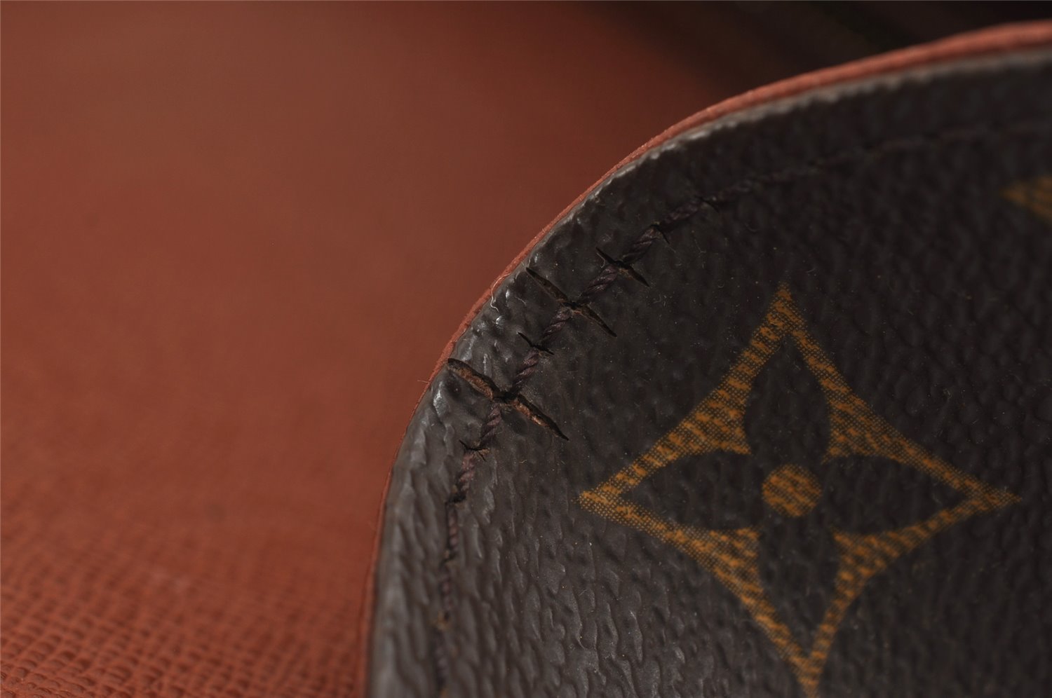 Authentic Louis Vuitton Monogram Saint Cloud GM M51242 Shoulder Cross Bag 8422I