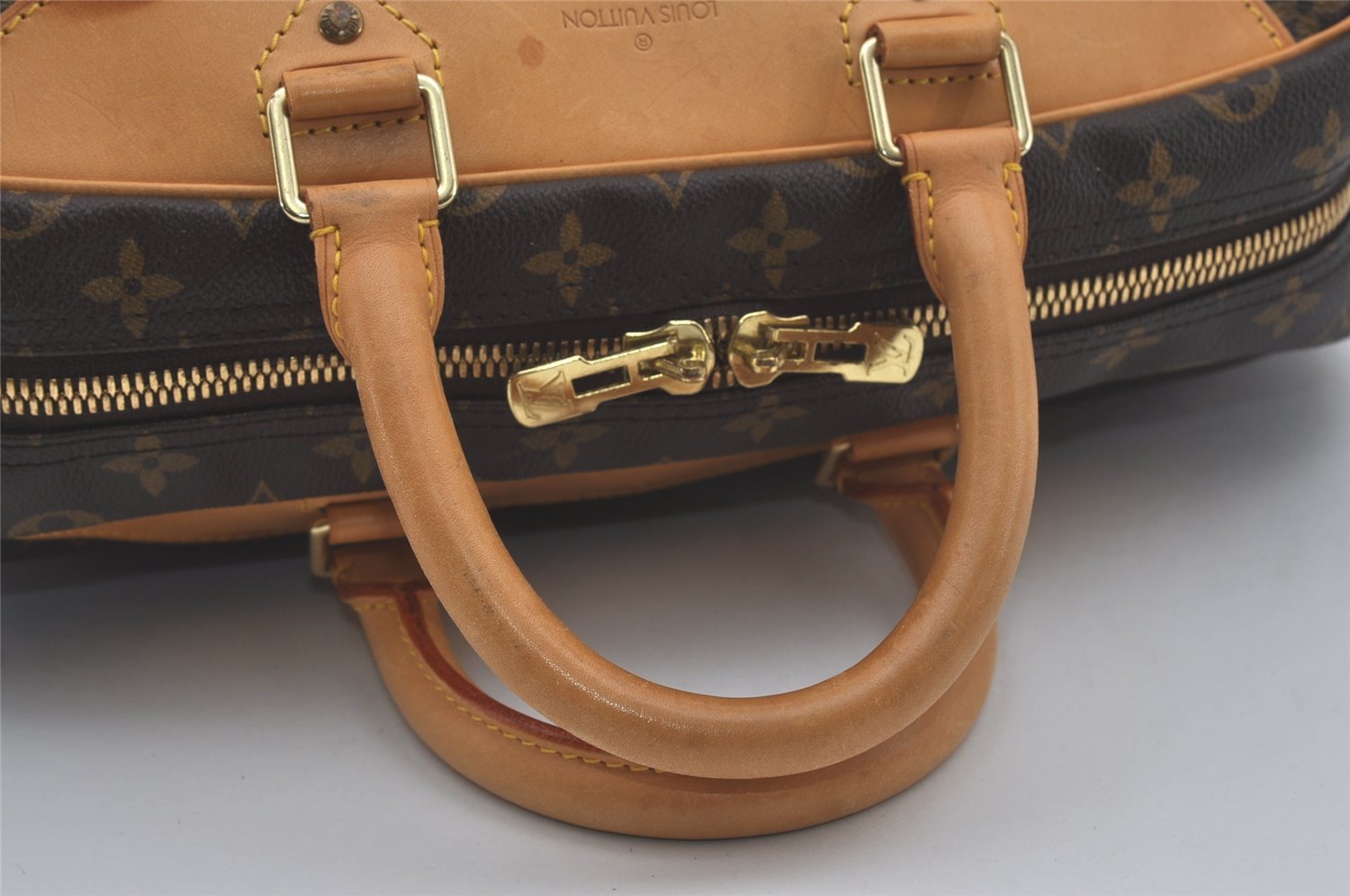 Authentic Louis Vuitton Monogram Evasion PM Boston Travel Bag M41443 LV 8425I