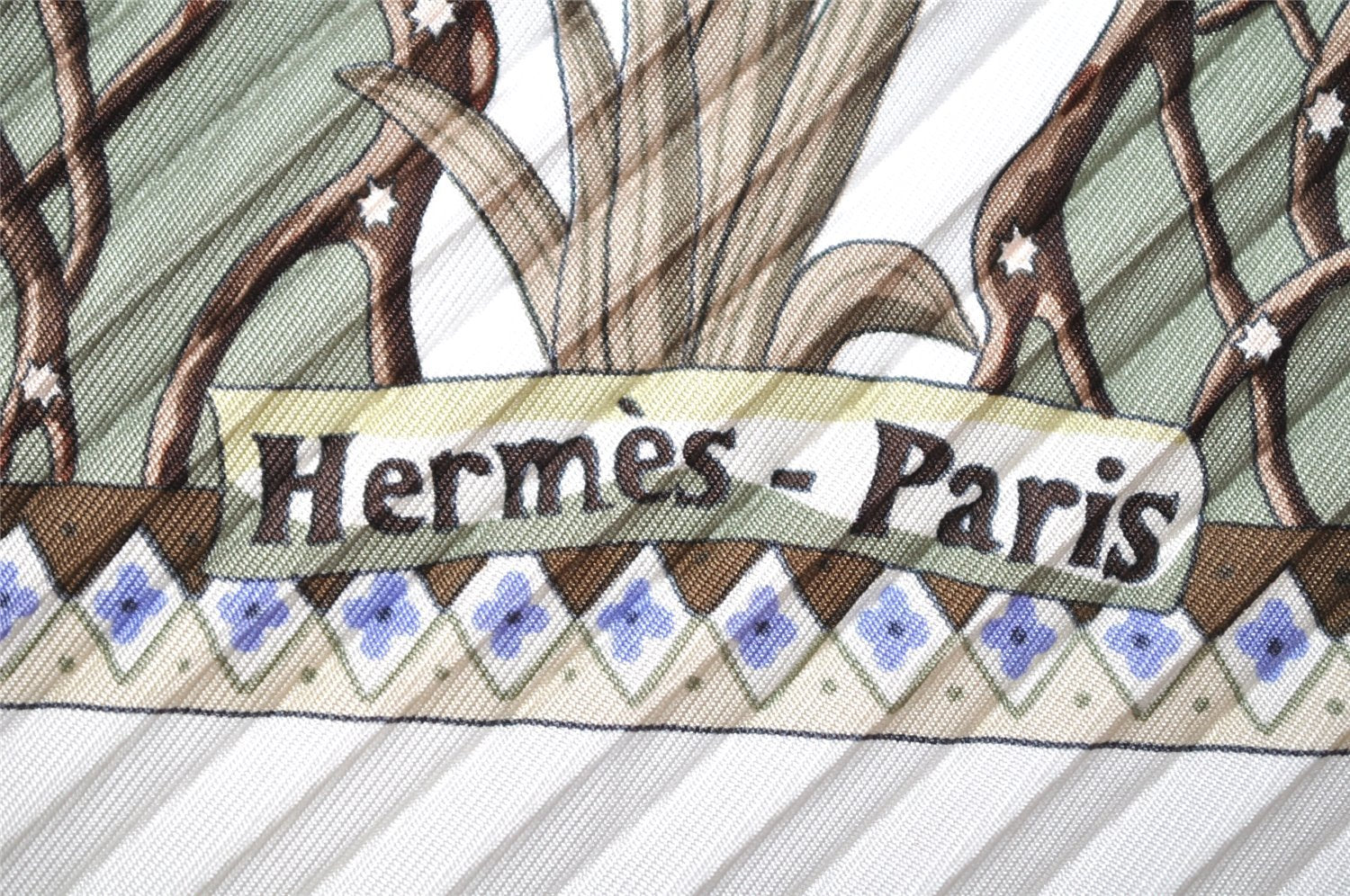 Authentic HERMES Pleats Scarf 