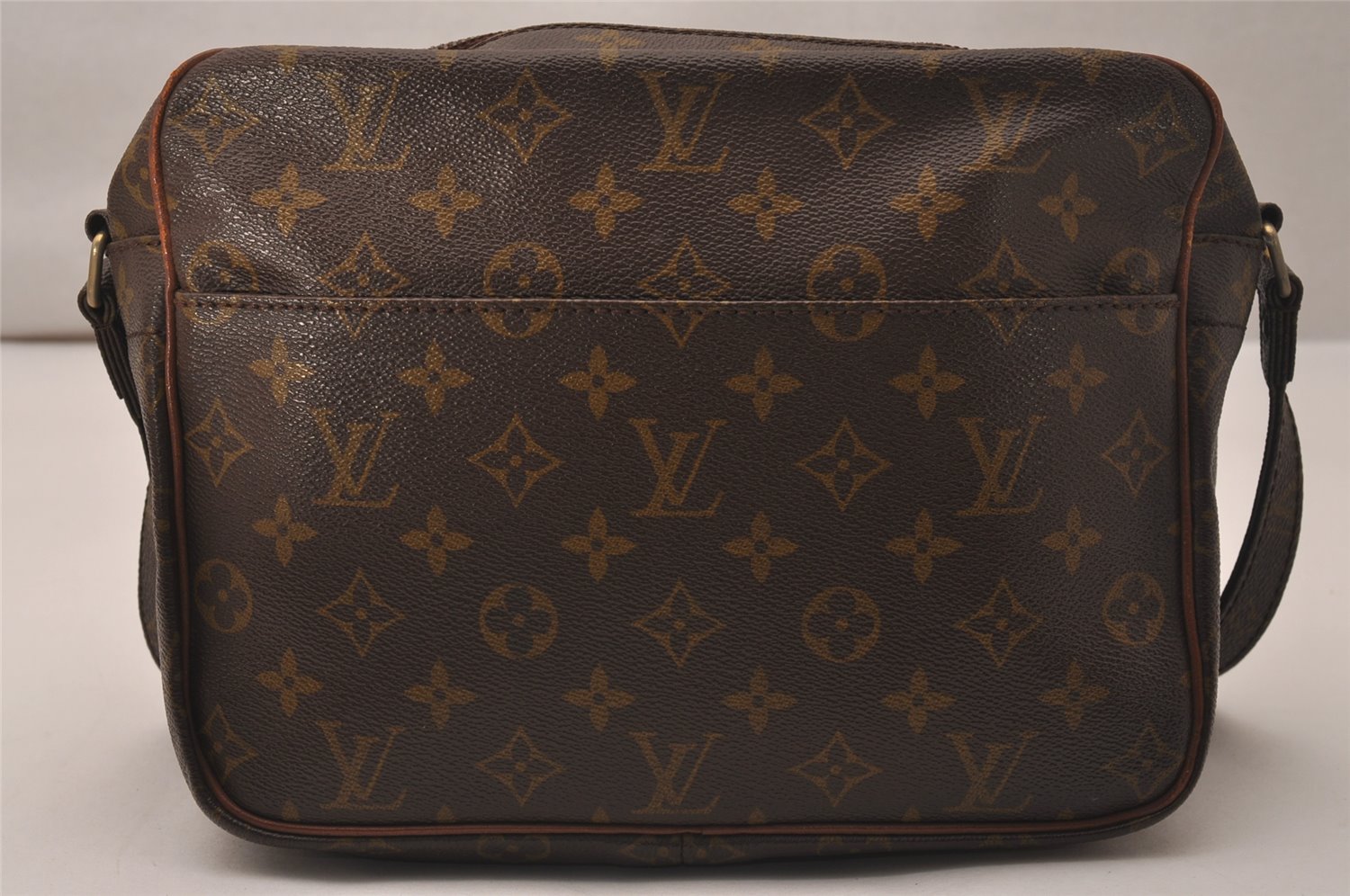 Authentic Louis Vuitton Monogram Nile Shoulder Cross Body Bag Old Model LV 8438J