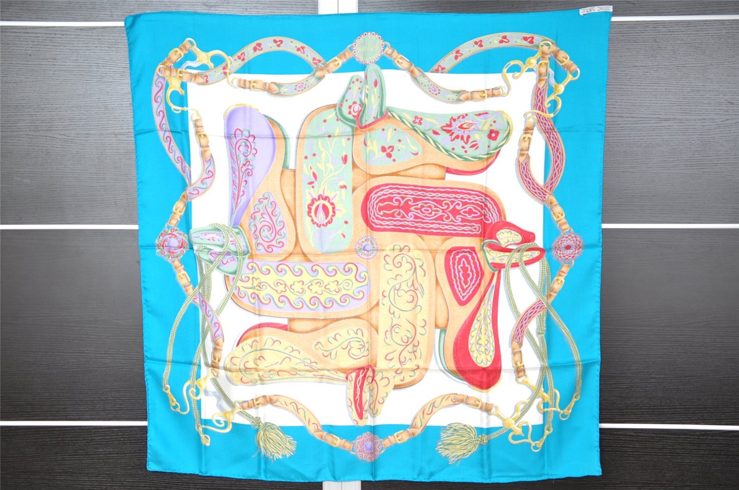 Authentic HERMES Carre 90 Scarf 