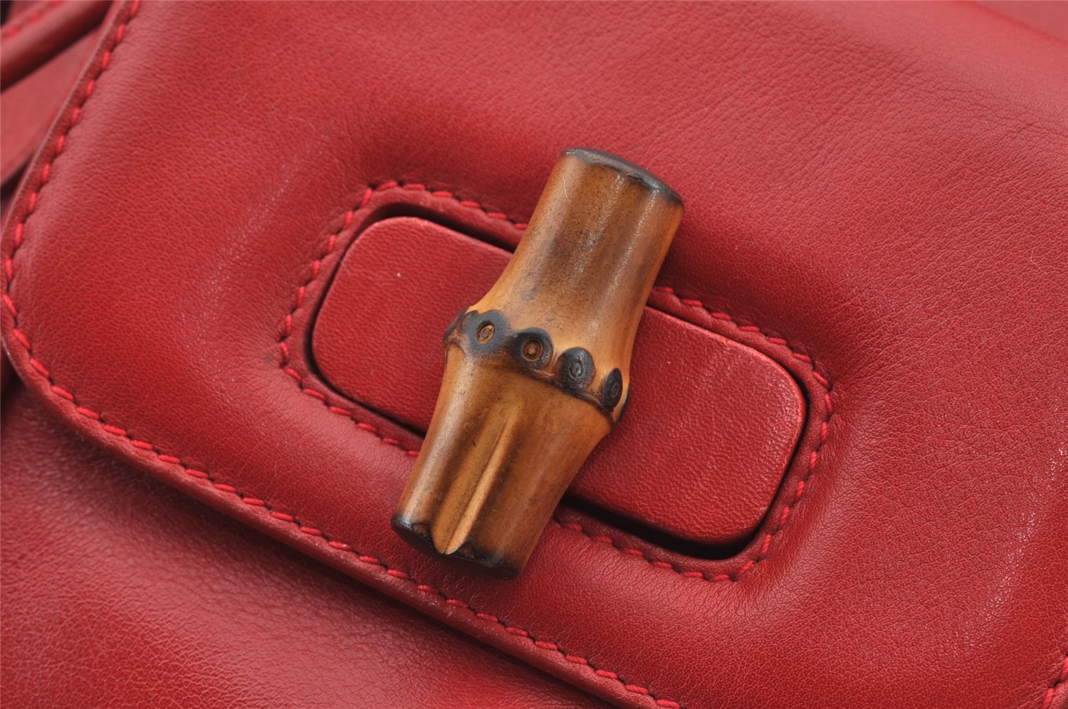 Authentic GUCCI Bamboo Vintage Drawstring Backpack Leather Red 8442I