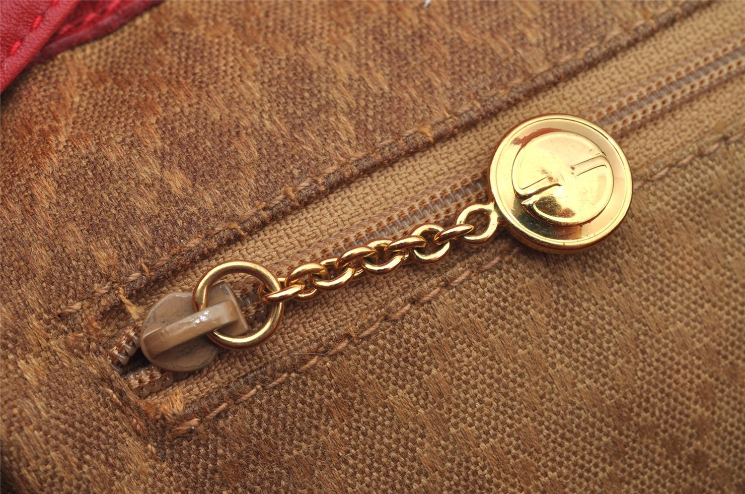 Authentic GUCCI Bamboo Vintage Drawstring Backpack Leather Red 8442I