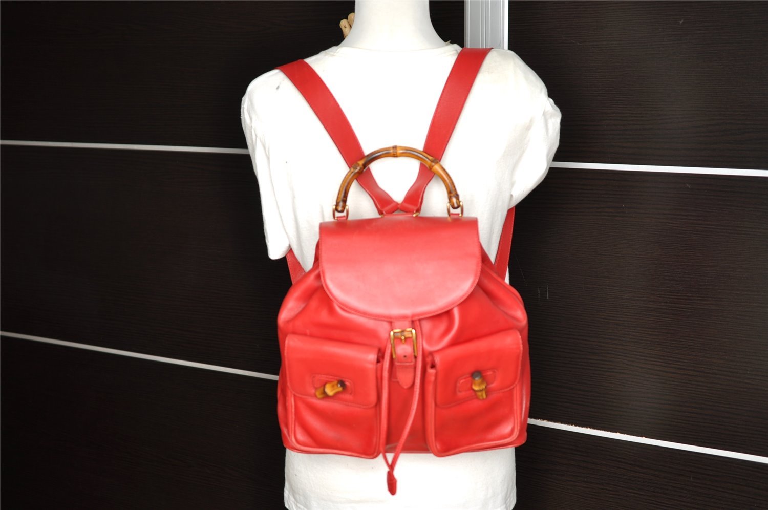 Authentic GUCCI Bamboo Vintage Drawstring Backpack Leather Red 8442I