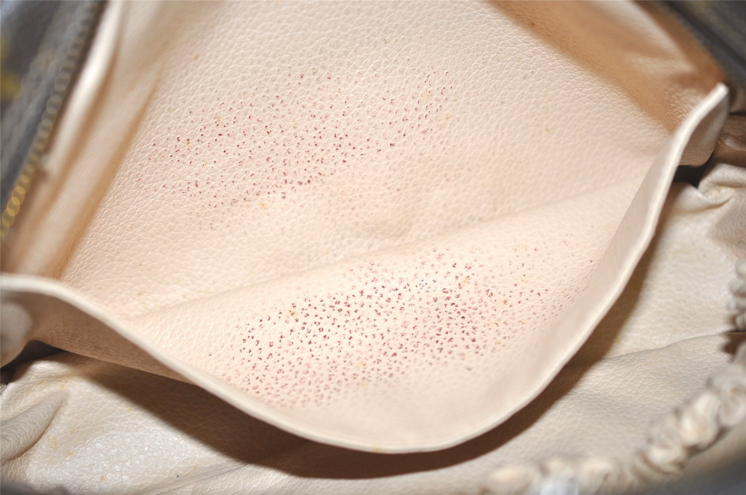 Auth Louis Vuitton Monogram Trousse Toilette 23 Clutch Hand Bag Old Model 8442J