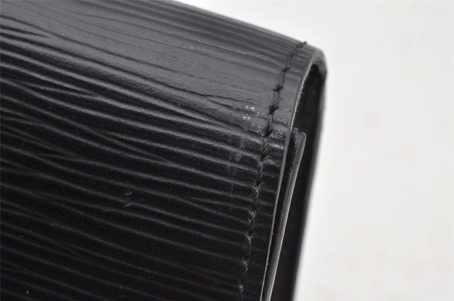 Authentic Louis Vuitton Epi Arts Deco Clutch Hand Bag Black M52632 LV 8443I