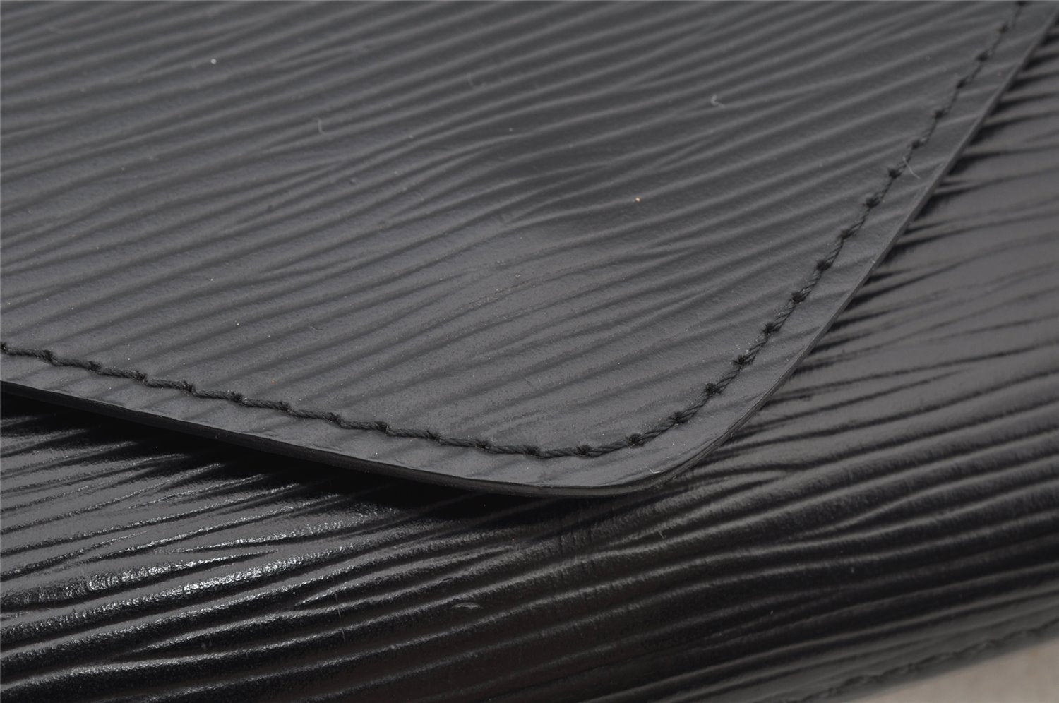 Authentic Louis Vuitton Epi Arts Deco Clutch Hand Bag Black M52632 LV 8443I