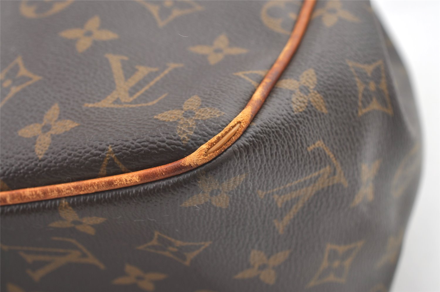 Authentic Louis Vuitton Monogram Batignolles Vertical Tote Bag M51153 LV 8444J