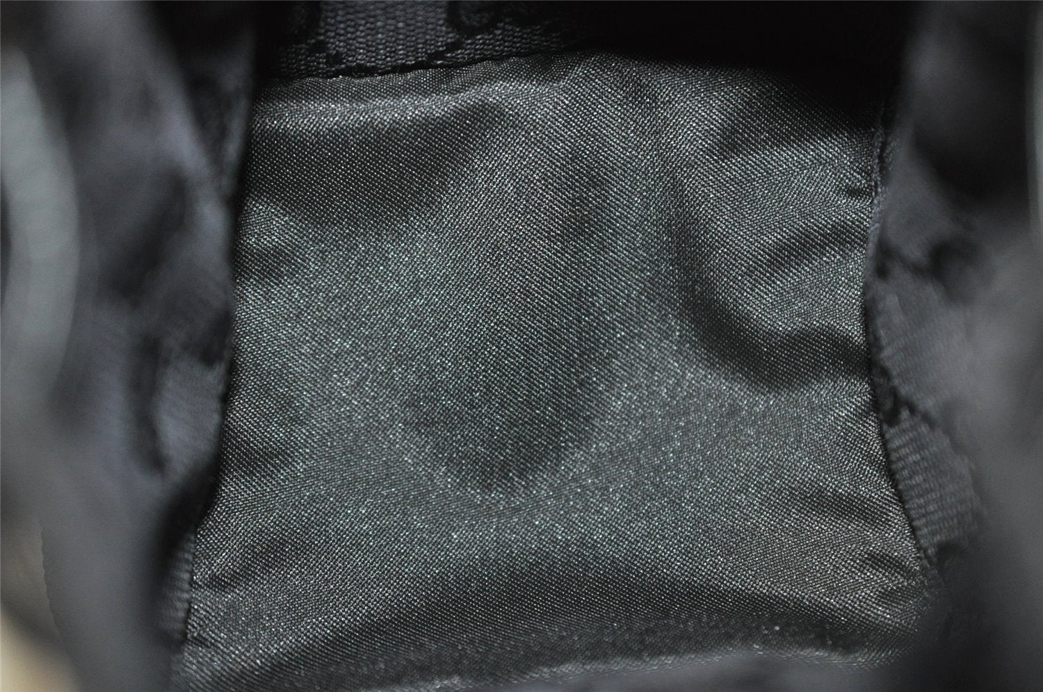 Authentic GUCCI Drawstring Pouch Purse GG Canvas Leather 0391054 Black 8448I