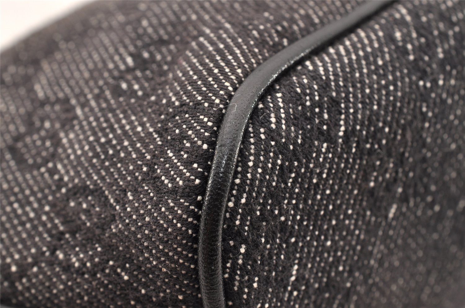 Authentic GUCCI Vintage Hand Bag Pouch Purse GG Canvas Leather 07198 Black 8449I