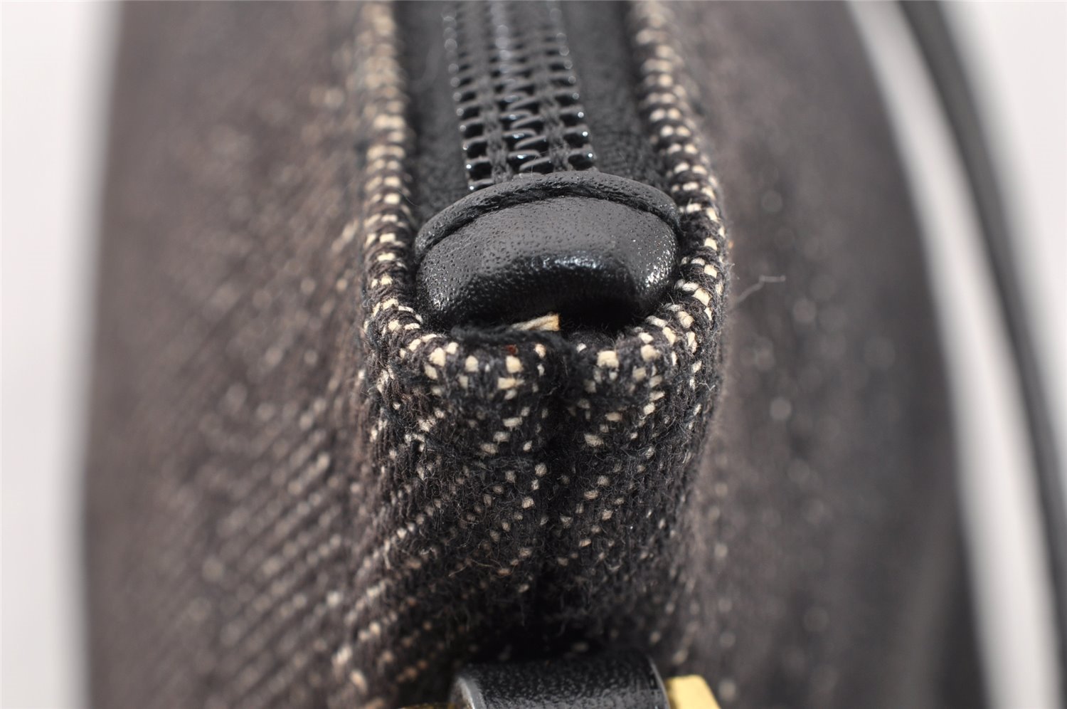 Authentic GUCCI Vintage Hand Bag Pouch Purse GG Canvas Leather 07198 Black 8449I