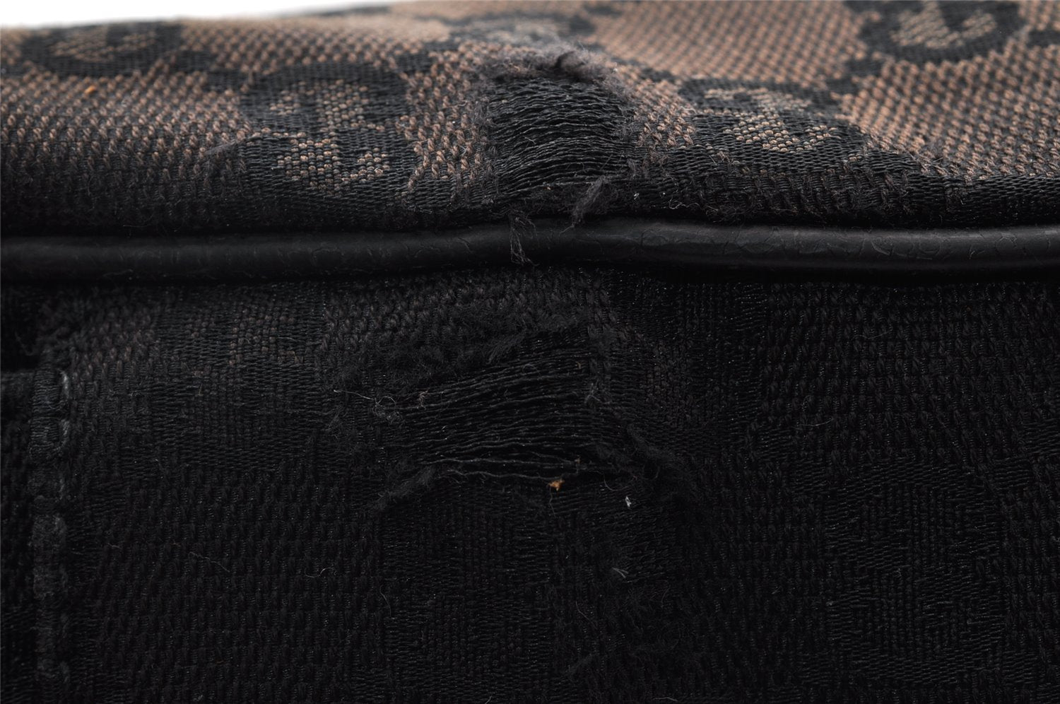 Authentic GUCCI Shoulder Cross Body Bag GG Canvas Leather 146236 Black 8451I