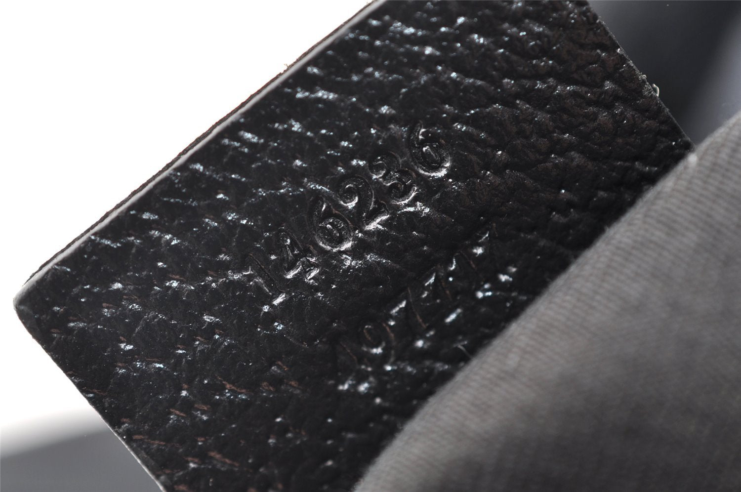 Authentic GUCCI Shoulder Cross Body Bag GG Canvas Leather 146236 Black 8451I